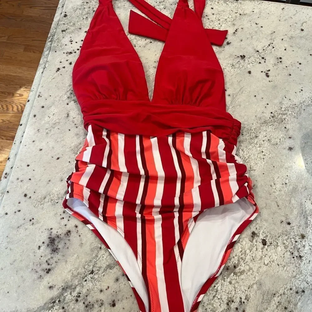 Cupshe Red Striped High Back Halter Tie One Piece Swimsuit sz M NWOT